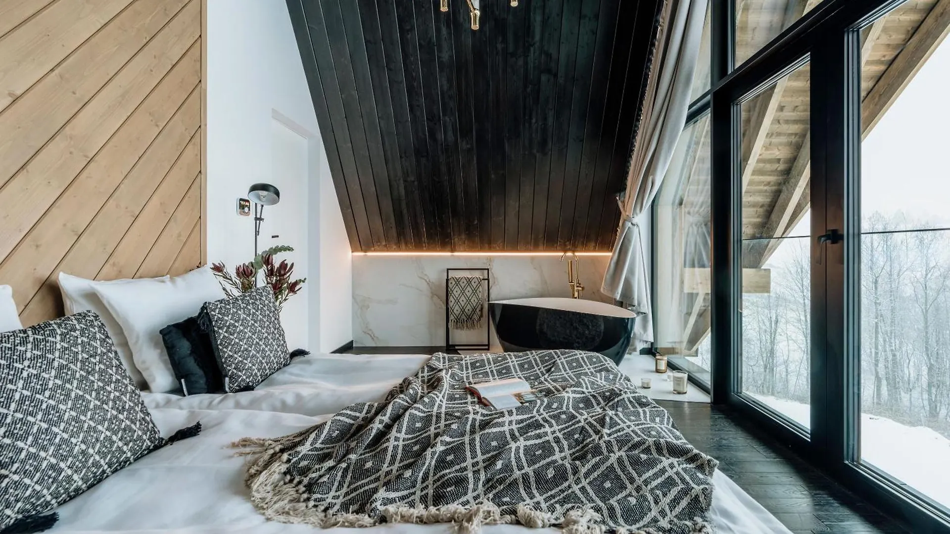 شقة Crystal Pine Spa Villas - Loftaffair Collection زاكوباني بولندا