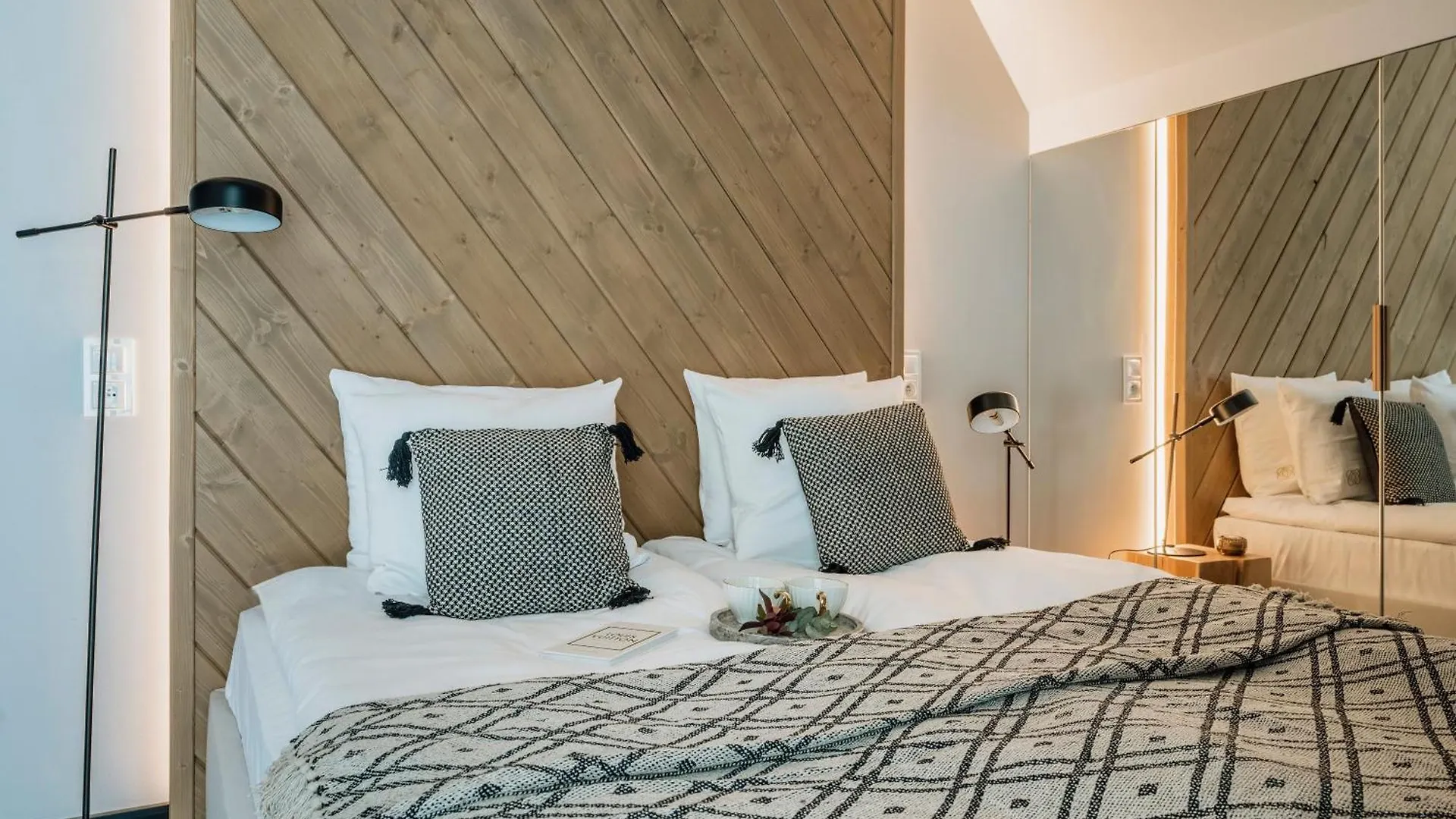 Crystal Pine Spa Villas - Loftaffair Collection زاكوباني 0*,