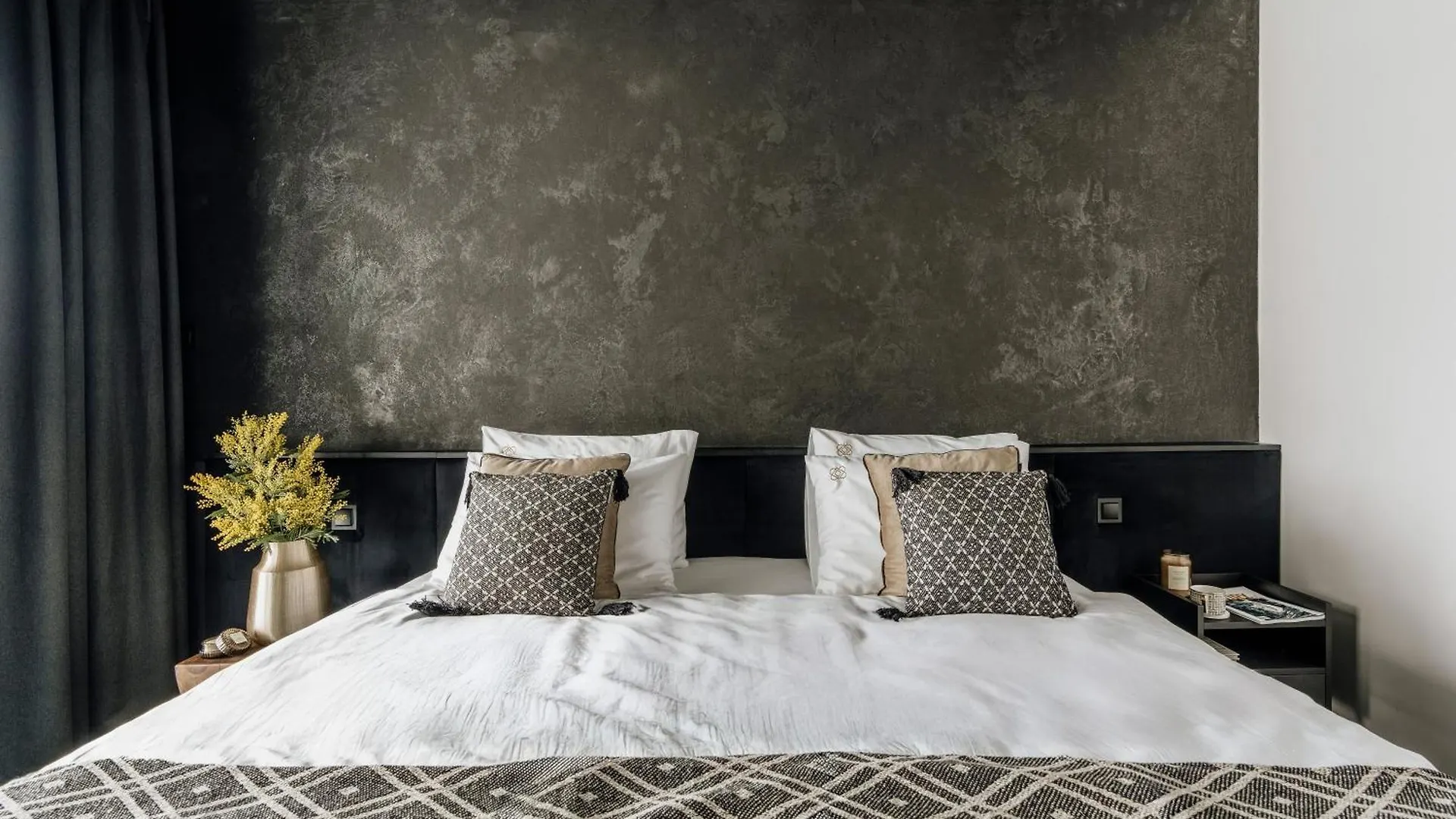 Crystal Pine Spa Villas - Loftaffair Collection زاكوباني شقة